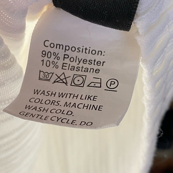 SHEIN DAZY BLOUSE - Picture 14 of 15